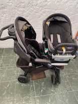 Vende-se carrinho confortável para o seu bebe, valor 100 euros.