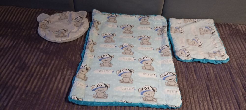 Kocyk i poduszki dla niemowlaka