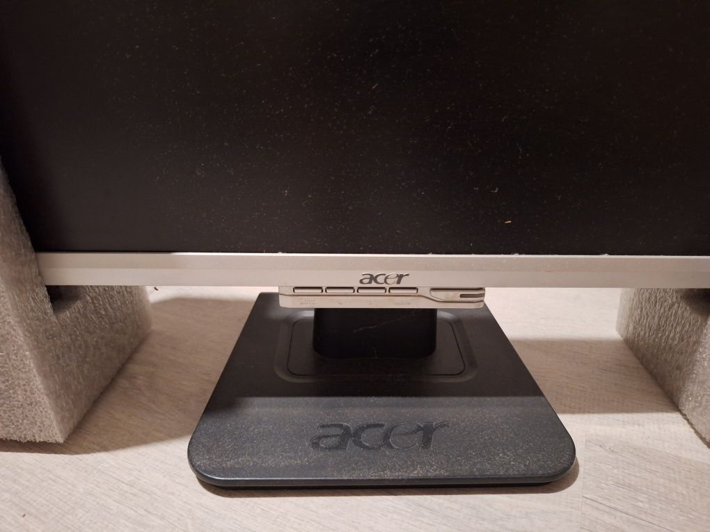Monitor komputerowy LCD 44x30 Acer