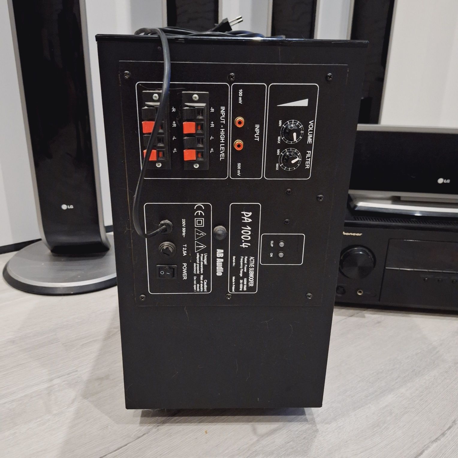 Amplituner Pioneer VSX-323-K