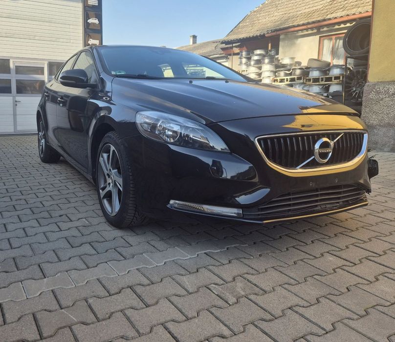 Volvo V40 Volvo V40 D2