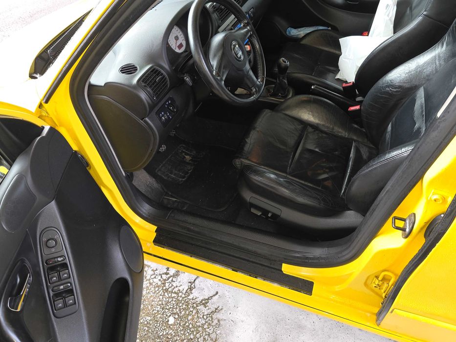 Vendo seat leon fr 1m 150cv