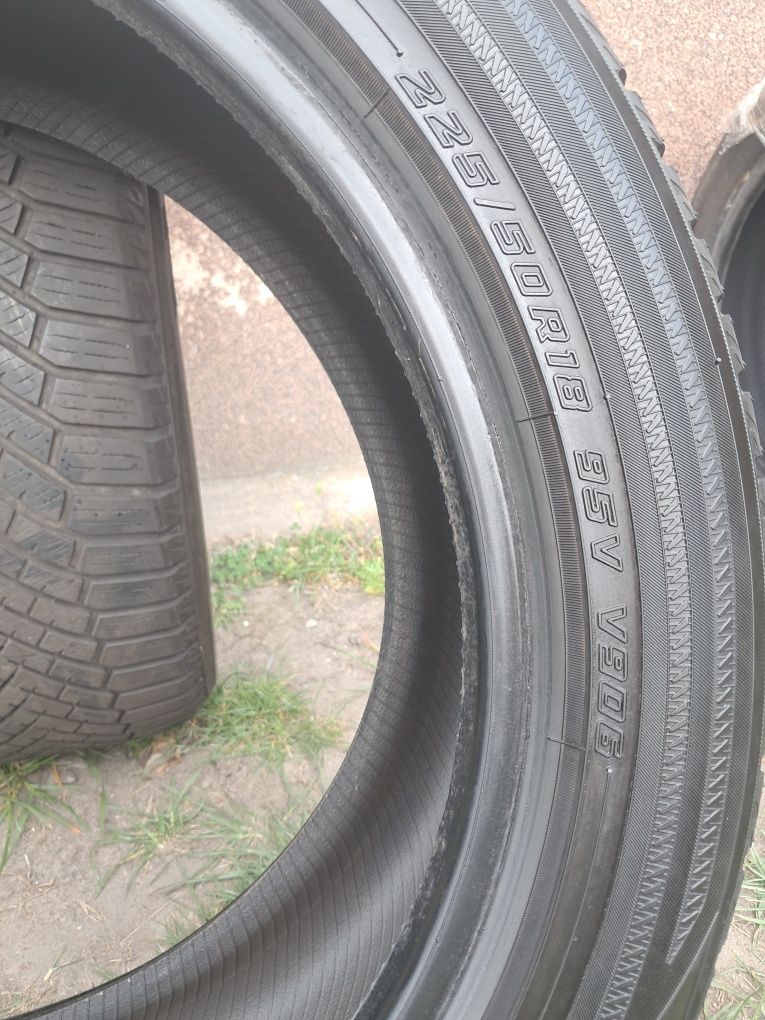 225/50 R18 95V - Yokohama BluEarth Winter - 30/2022 ~7mm- 2 szt - cena