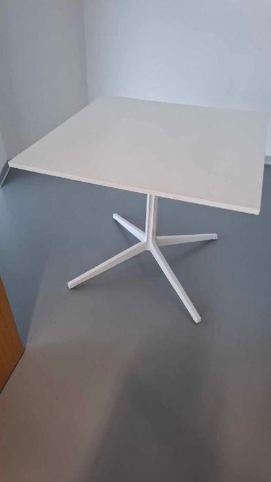 Stolik Pedrali Ypsilon biały