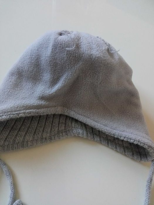 Szara uszatka ciepła czapka akryl r 38/40