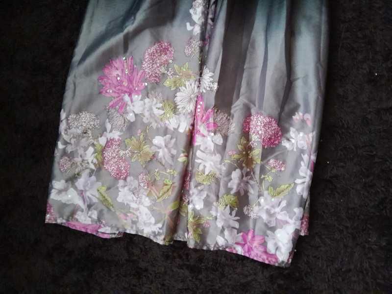 Sukienka w kwiaty Uttam Boutique rozmiar L