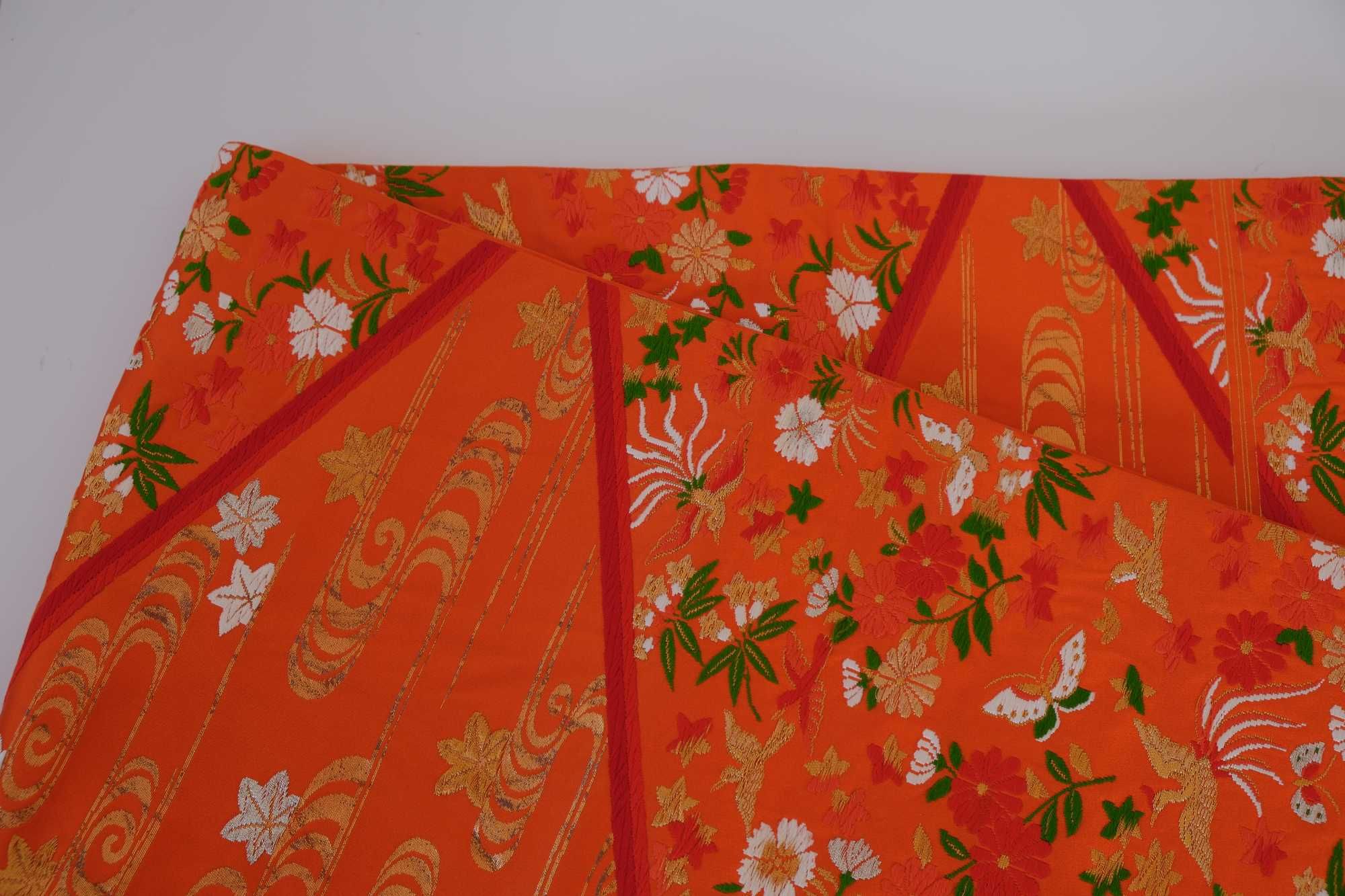 Pomarańczowy tradycyjny pas obi do kimono rokutsu-gara kwiaty