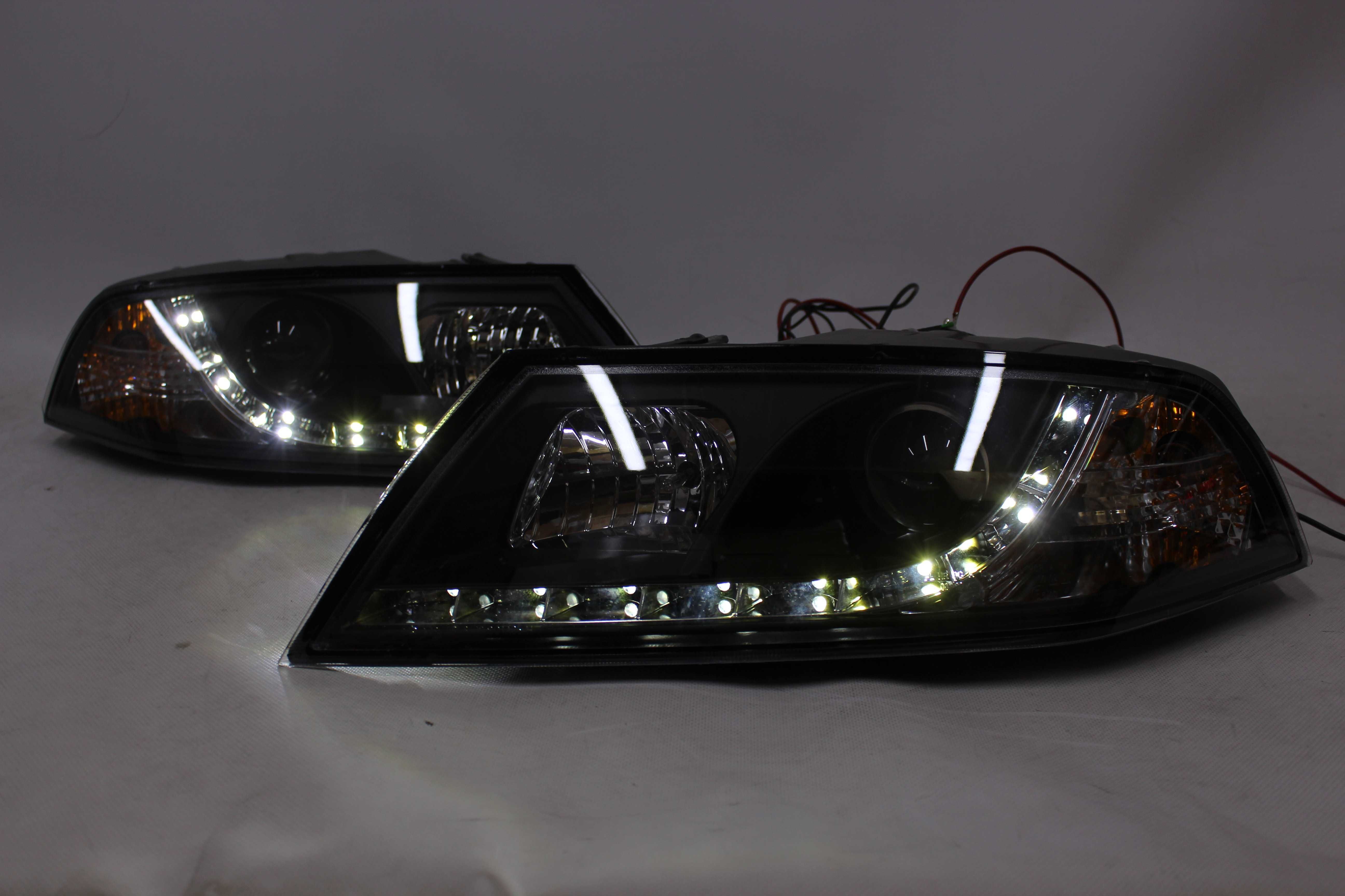 Lampy reflektory przednie przód SKODA OCTAVIA 2 II 04-08 XENON D1S LED