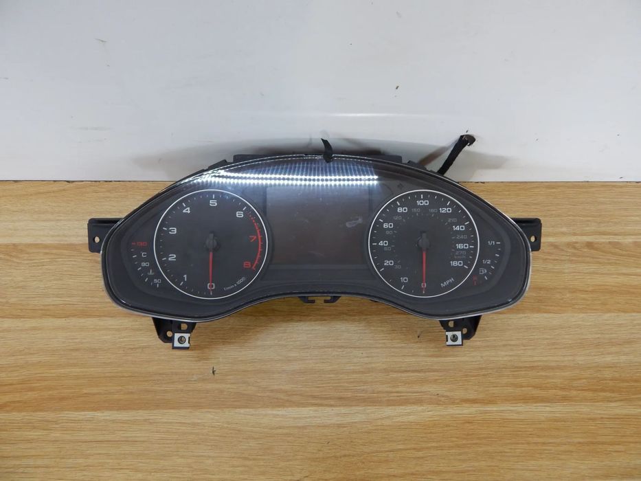 Licznik 3.0 4.0 TFSI 4G8920950C AUDI A6 s6 RS6 C7 A7 11-18 Łuków części