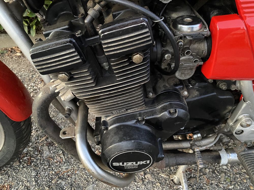 Suzuki GSX 400F Katana