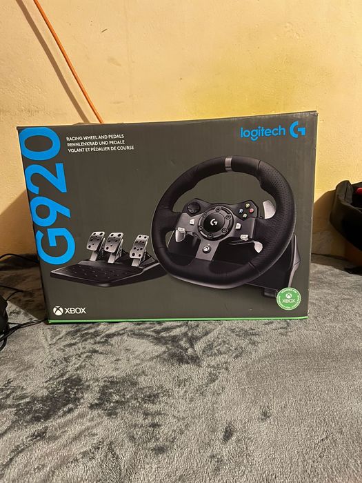 Kierownica Logitech G920 + pedały – Xbox / PC
