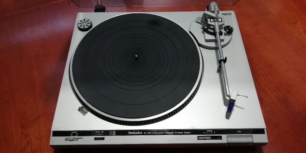 Technics SL-D20 Direct Drive Automatic Turntable System Vintage