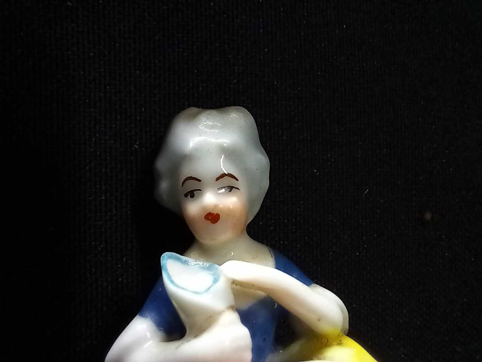 Goebel - Figura de Dama miniatura pintada à mão