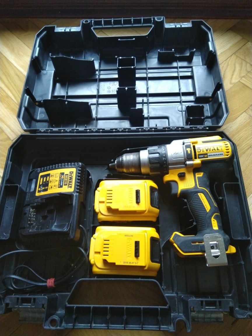 Wkrętarka wiertarka Dewalt DCD996 Super Mocna udar 3-biegi 95Nm  2x5ah