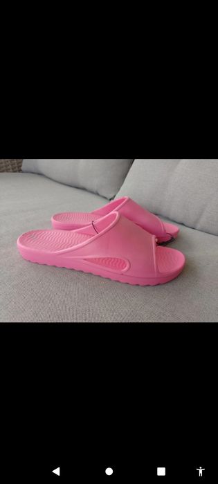 Nowe klapki rozmiar 36 z metką 
...
...
