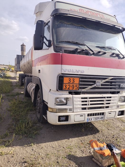 Продам VOLVO FH 12 2003 год