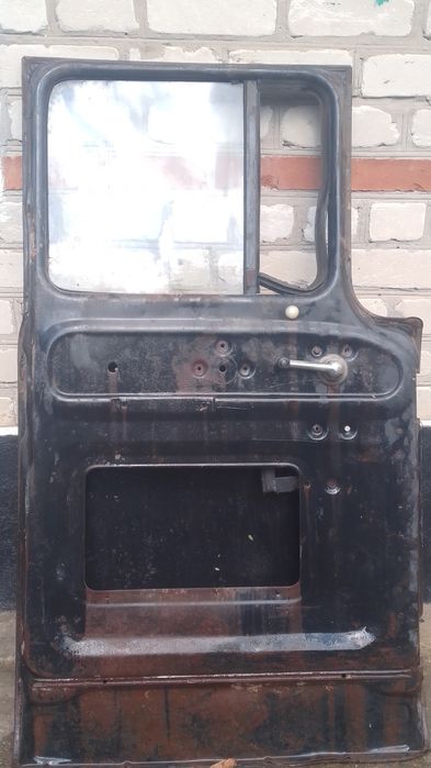 Левая дверь ЗИЛ 130