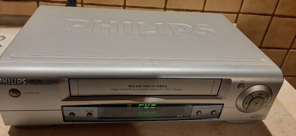 Magnetowid Philips VR 530