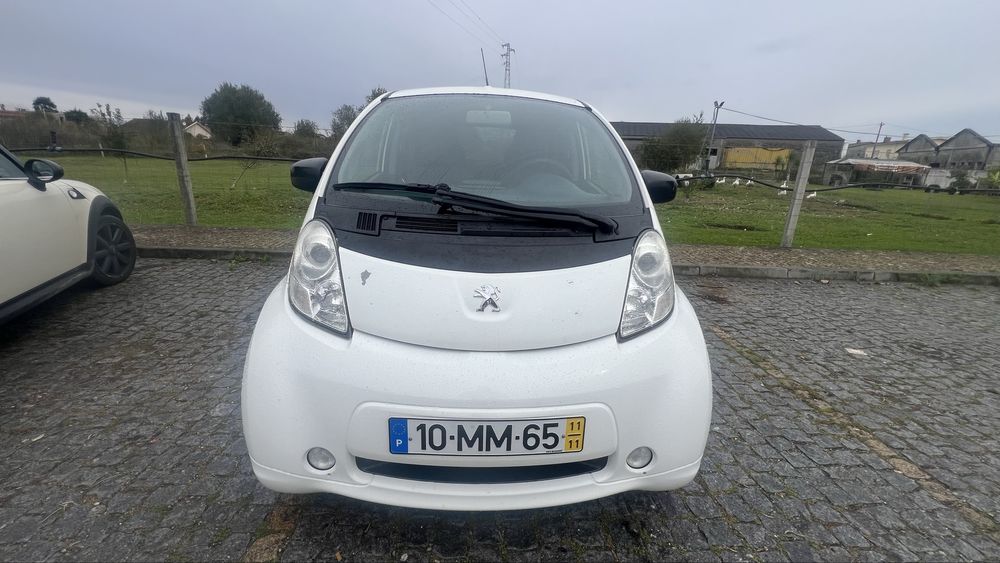 Peugeot iOn Elétrico – Pequeno, prático e económico