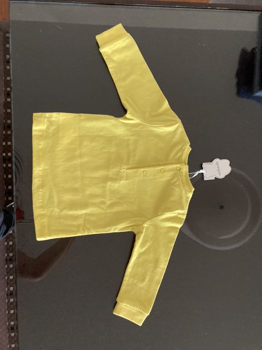 NOVO Camisolas Manga Comprida Amarela e Vermelha 12 e 9 meses