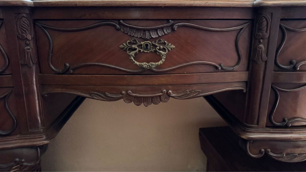 Cómoda Vintage em bom estado