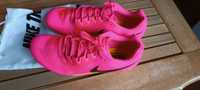 (r. 42,5-27 cm) Nike Zoom Rival Multi Hyper Pink DC8749,-600