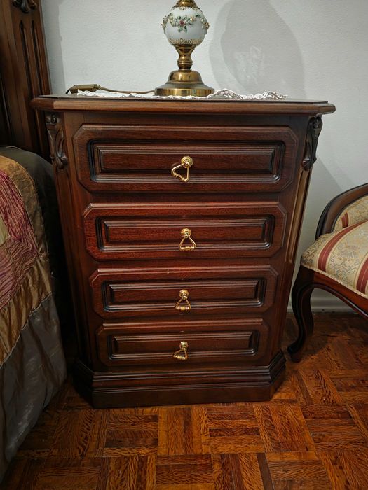 Quarto em Mogno maciço como novo