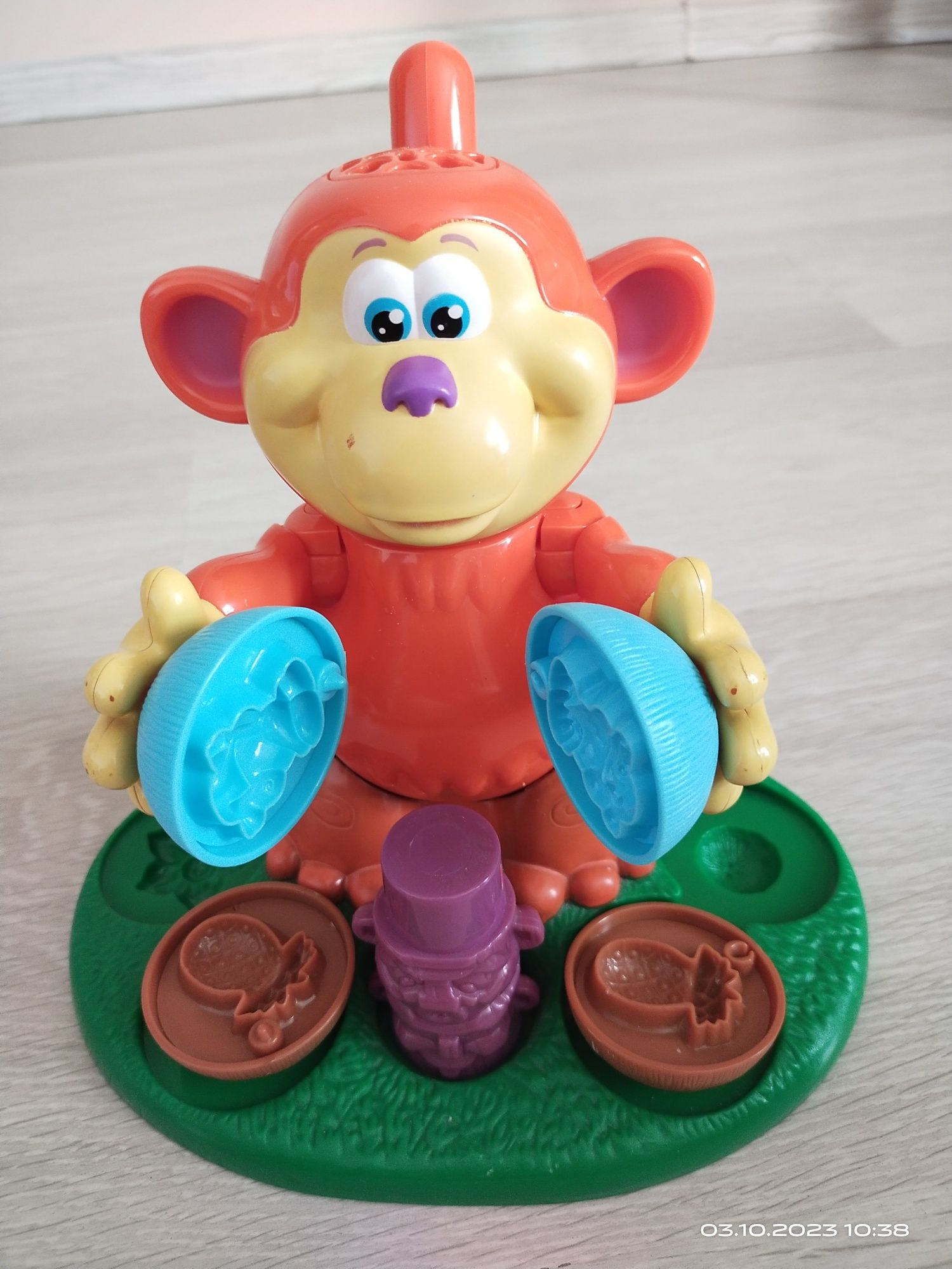 Ciastolina Play doh kokosowa małpka