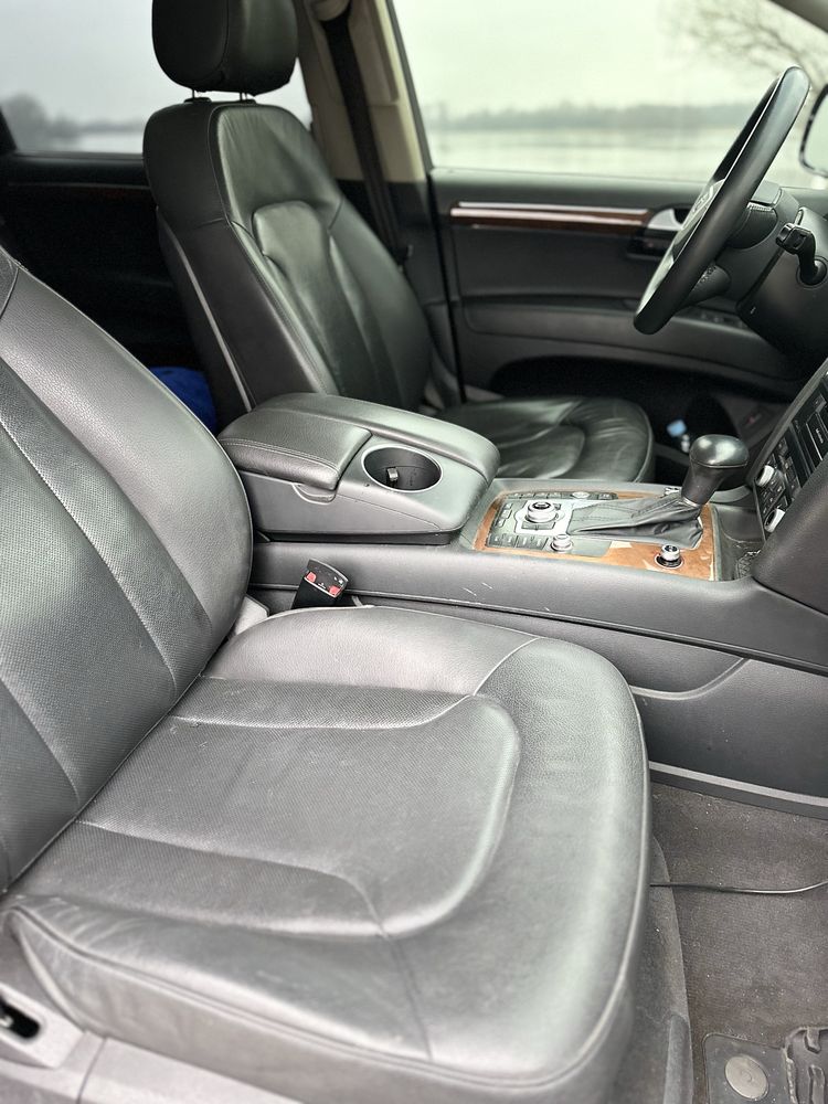 Audi Q7  3.0 tdi PRESTIGE PLUS  Власник !
