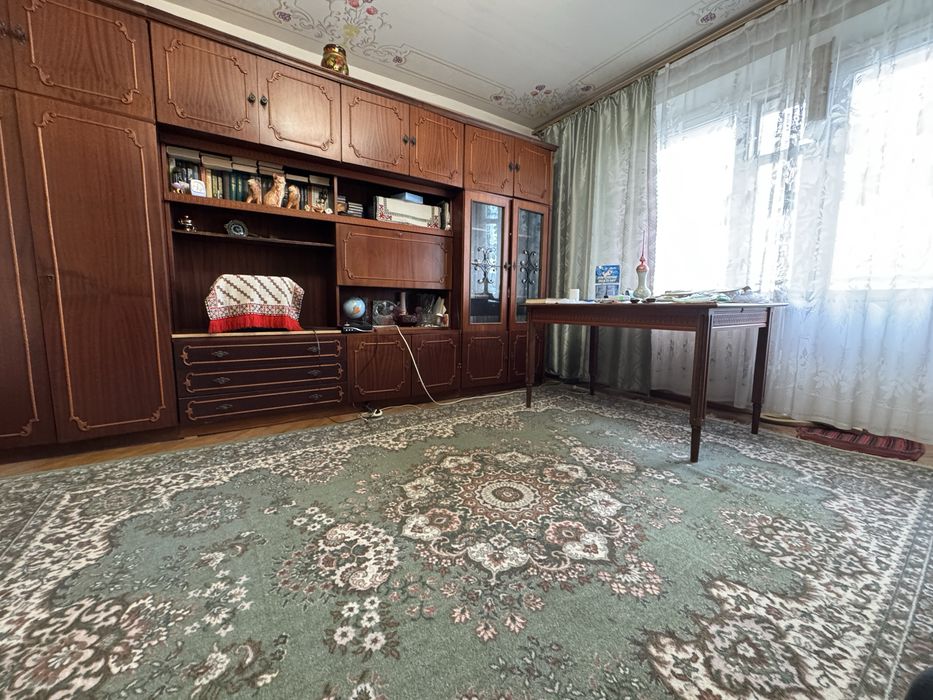Продаж 3- кімнатної чешки по вулиці Панча ( р-н Чорновола)