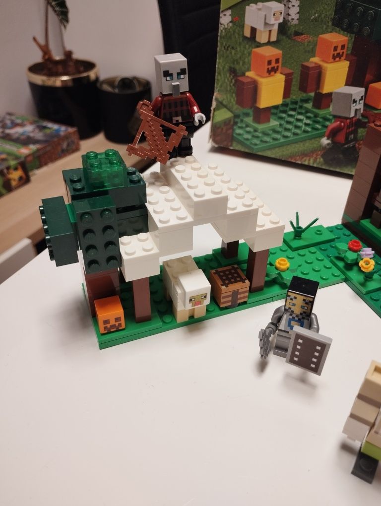 LEGO Minecraft 21159 Kryjówka rozbójników + instrukcja+pudełko+gratisy