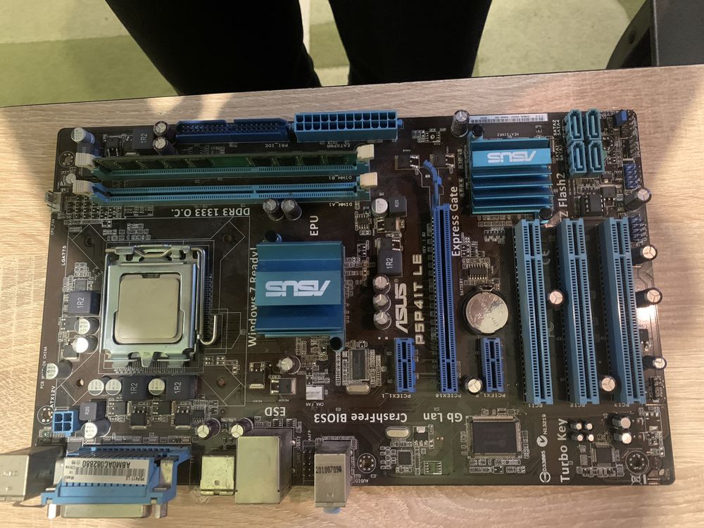 Материнська плата ASUS p5p41t le ddr3 з процесором intel pentium e5700