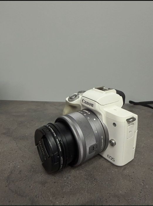 Фотоапарат Canon EOS M50 Mark II + 15-45 IS STM Kit (White)