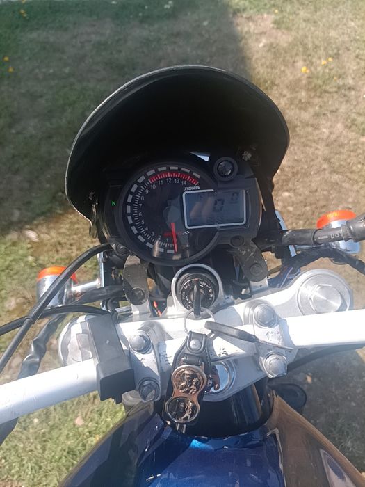Продам kawasaki zr7 також цікавить обмін на ендуро
