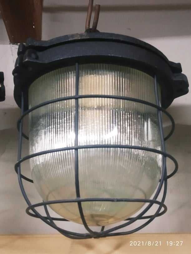 Lampy z PRL-u, odrestaurowane