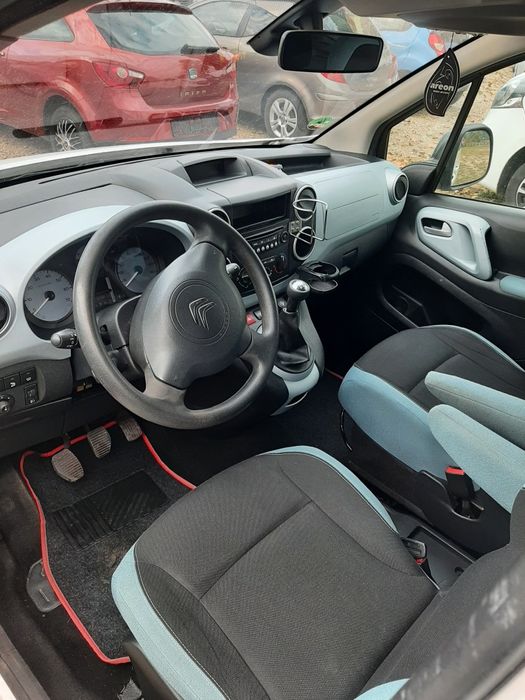 Citroen Berlingo 2013 rok 1.6 diesel