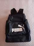 Mochila Puma muito espaçosa