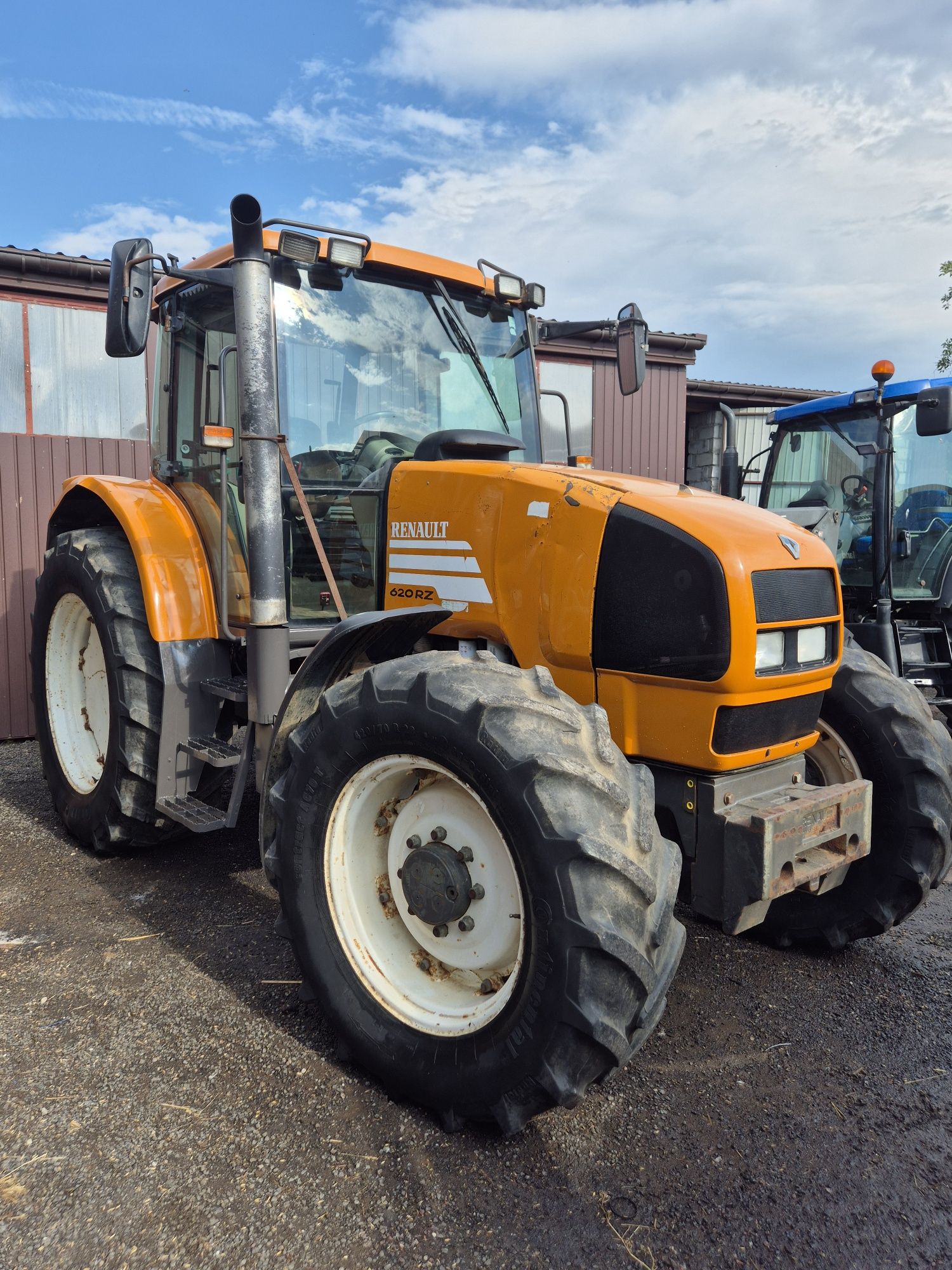 Renault Ares 620 # 2002 rok# BRUTTO#610#630