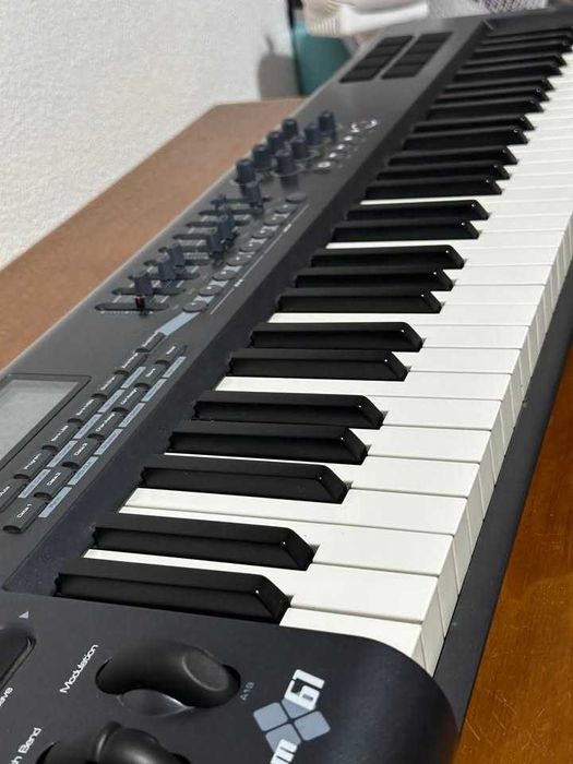 M-Audio AXIOM 61 Usado + Case