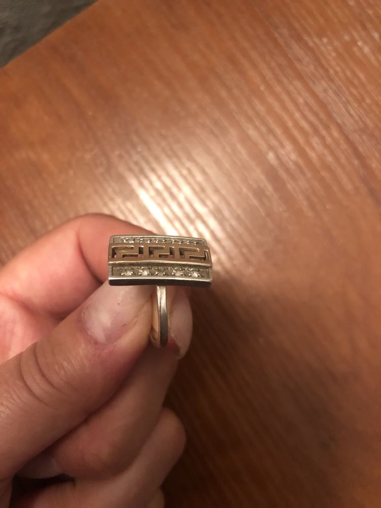 Кольцо серебряное с позолотой 18 размер