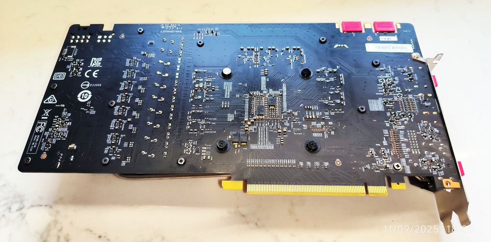 Gráfica GTX 1070 Armor 8GB OC