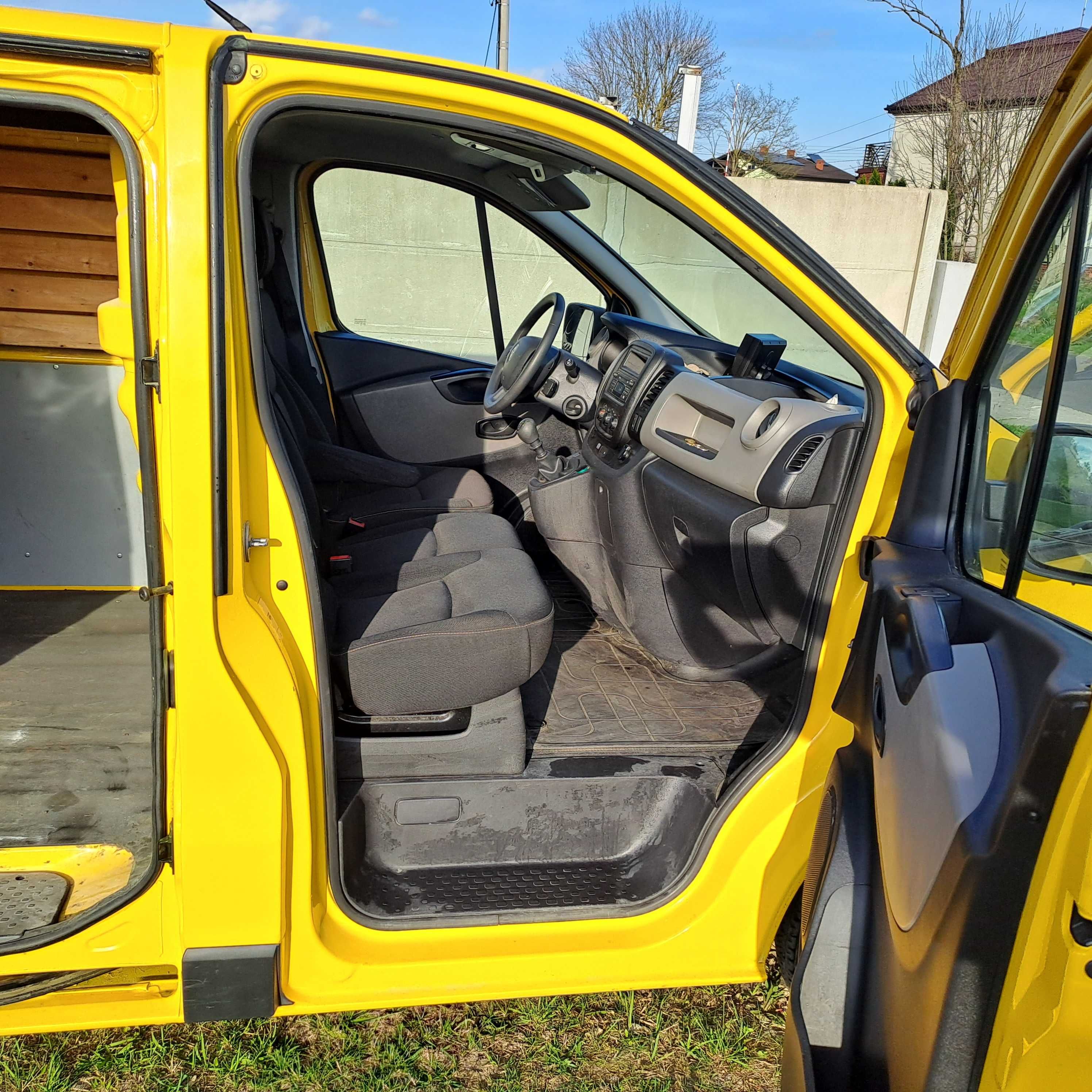 Renault Trafic III 1.6 Long 92tys.km FVat