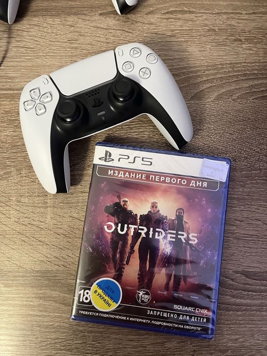 Гра Outriders PS5
