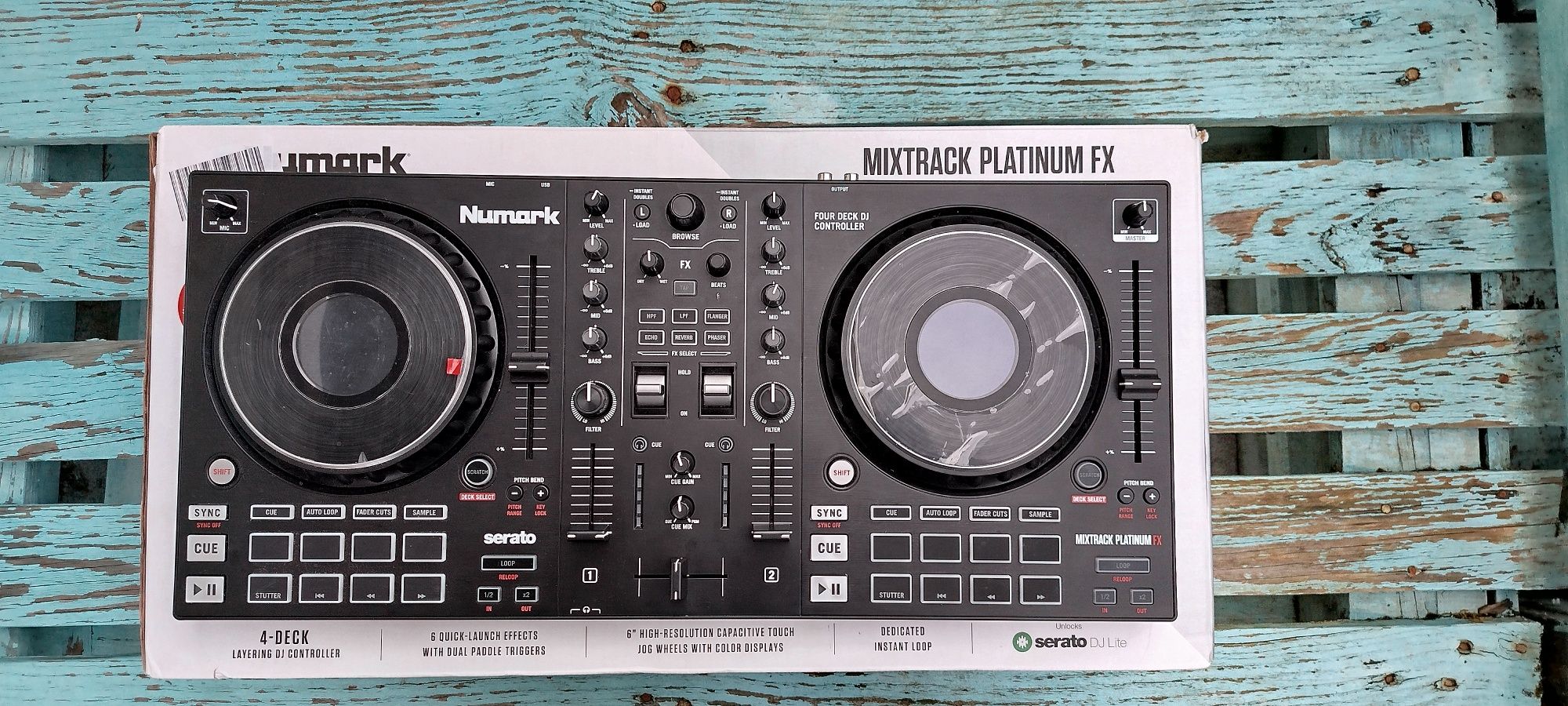 Vendo Numark Mixtrack Platinum FX