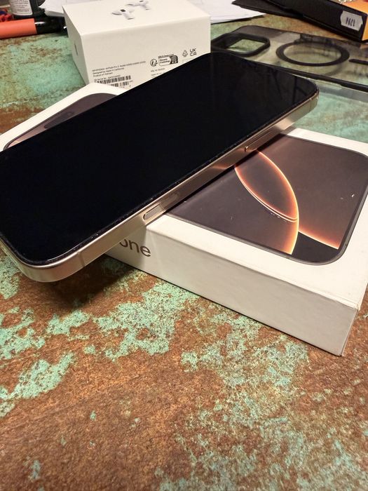 Jak nowe Apple iPhone 16 PRO MAX 512GB  98%