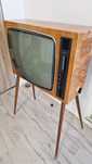 Beryl 102 stary TV na nóżkach vintage