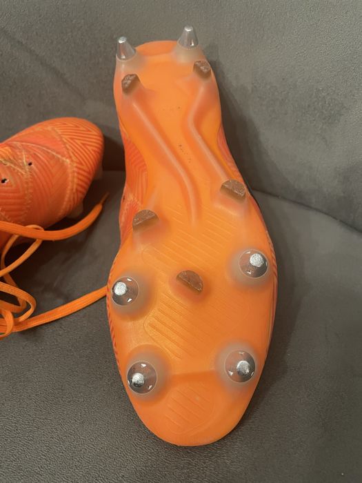 Buty piłkarskie 40