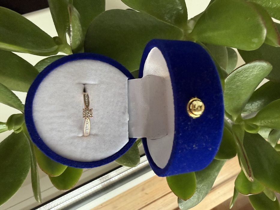 Каблучка на заручини з Кр. брілліантов , Торг