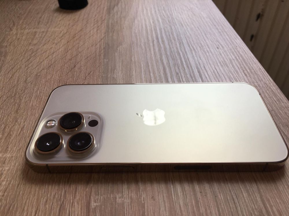 продам iphone 13 pro