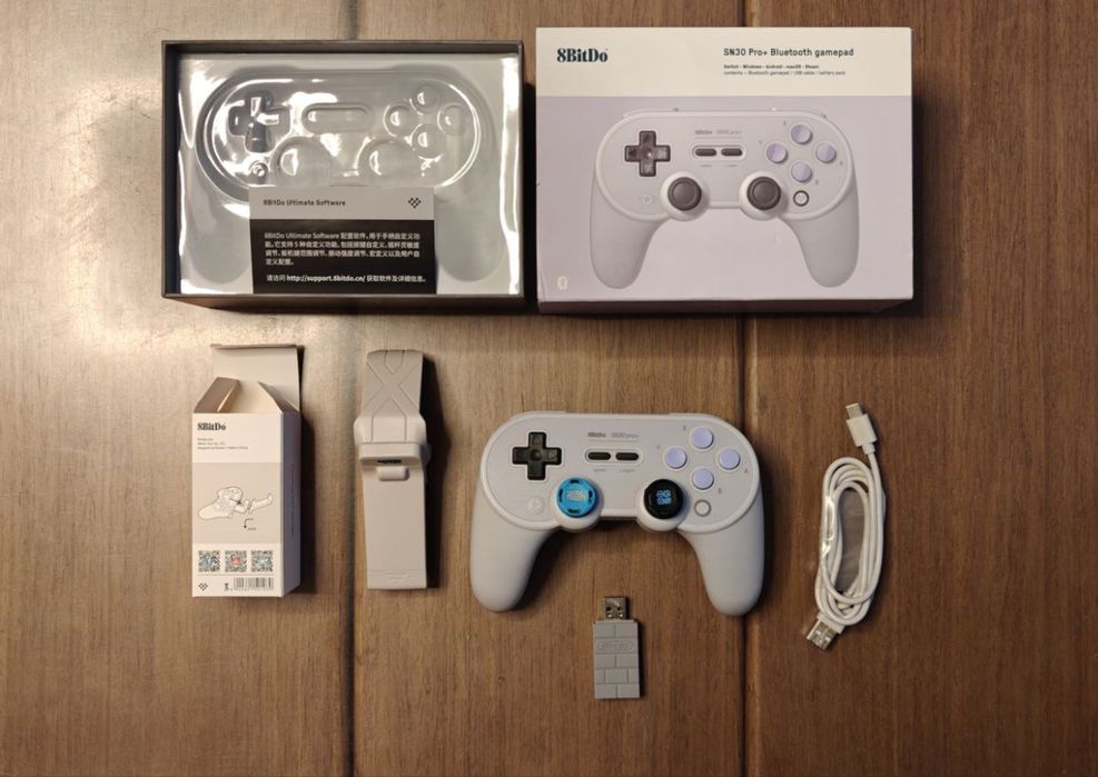 Гемпад 8BitDo SN30 Pro Plus